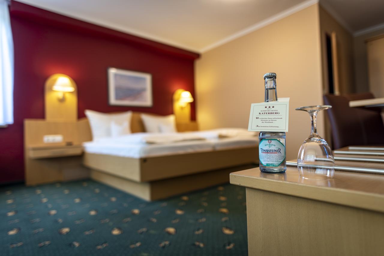 Komfort-Hotel Katerberg Люхов Экстерьер фото