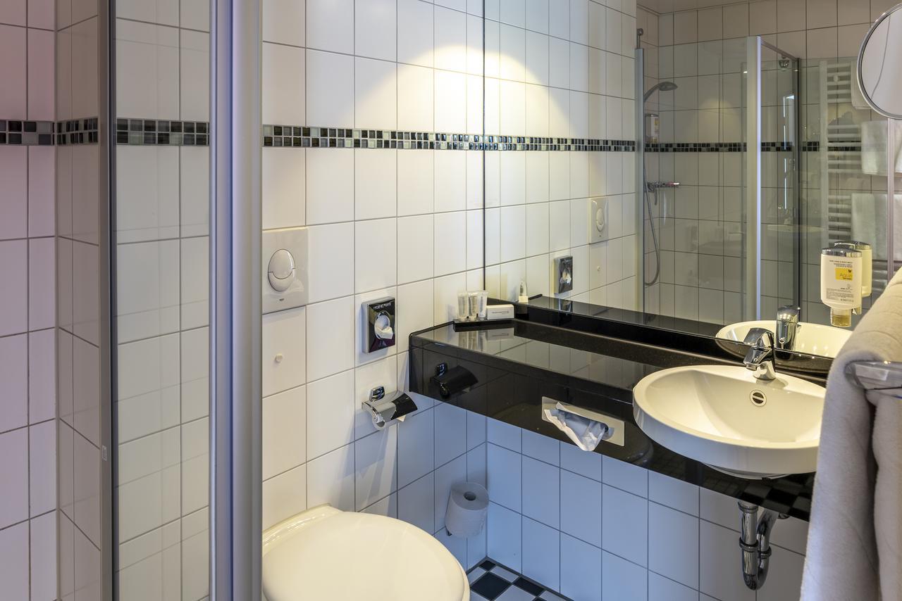 Komfort-Hotel Katerberg Люхов Экстерьер фото